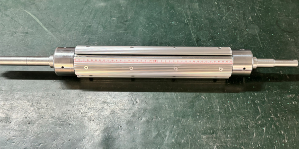 臺(tái)靈氣脹軸價(jià)格幾何？不干膠印刷機(jī)必備。